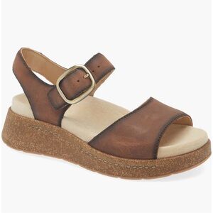 Dansko Women’s Bianca Platform Wedge Sandal Size EU 39 US 8.5-9 Brown